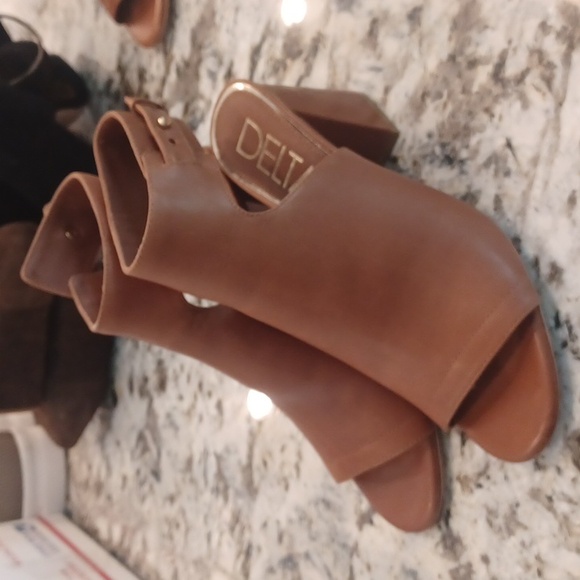 Deltan the Sadie Leather Shooties Sandals New Womens $110 - Picture 2 of 6